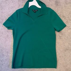 vibrant green cotton collared shirt by cable and gauge. Only worn in the picture